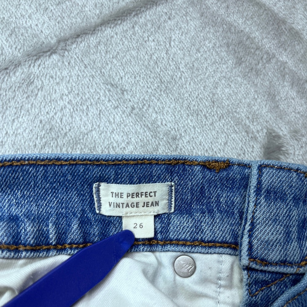 Madewell The Perfect Vintage Jean Light Wash Distressed Raw Hem Women's Size 26 - Picture 6 of 10